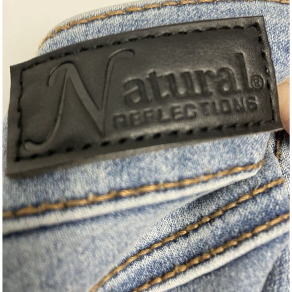 Natural Reflections Capri Camp Side Skimmer Light Blue Jeans Size 4 NWT - Picture 6 of 8